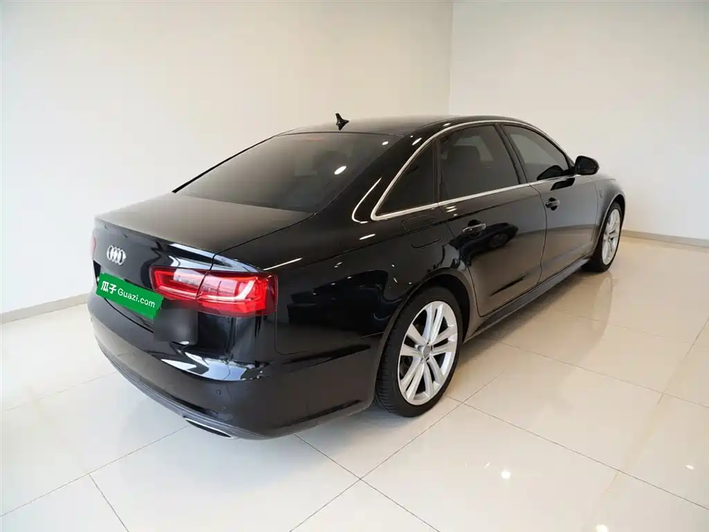Audi A6L 2018 30th Anniversary 45 TFSI quattro Sport фото 5