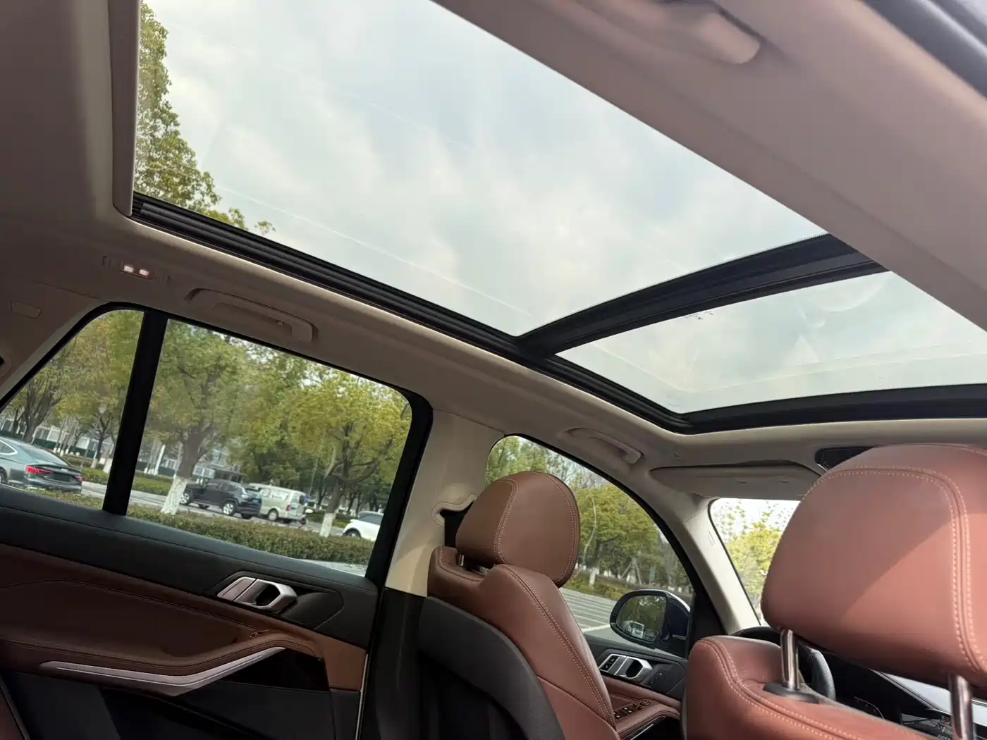 BMW X5 (Import) 2020 xDrive40i M Sport Package фото 22
