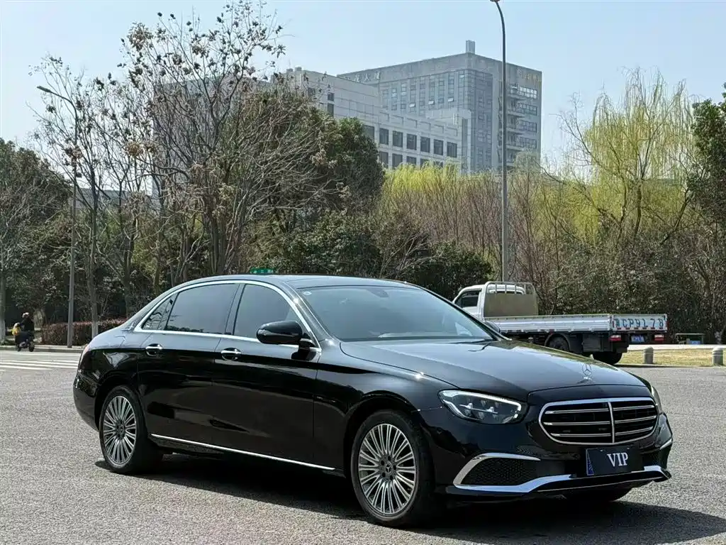 Mercedes-Benz E-Class 2023 Facelift E 300 L Fashion фото 3