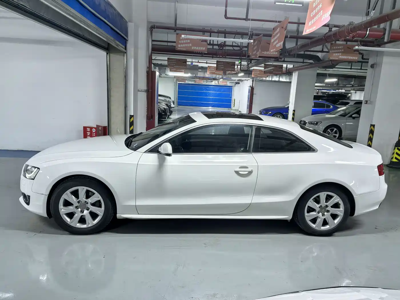 Audi A5 (Import) 2010 2.0TFSI Coupe фото 4