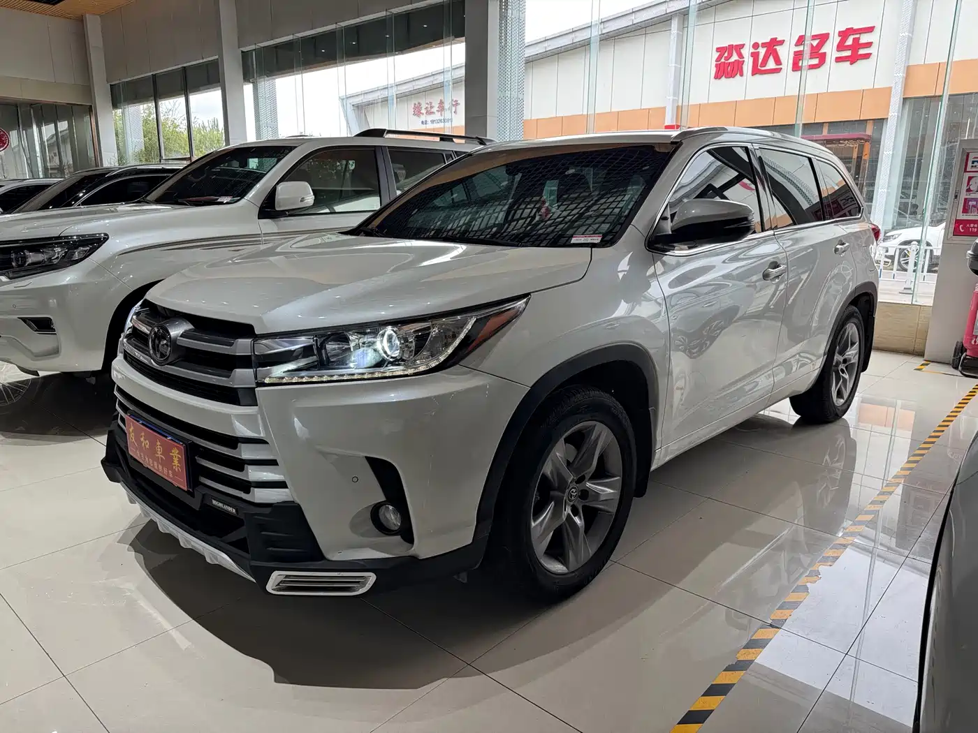 Toyota Highlander 2018 2.0T 4WD Luxury 7-seater China VI