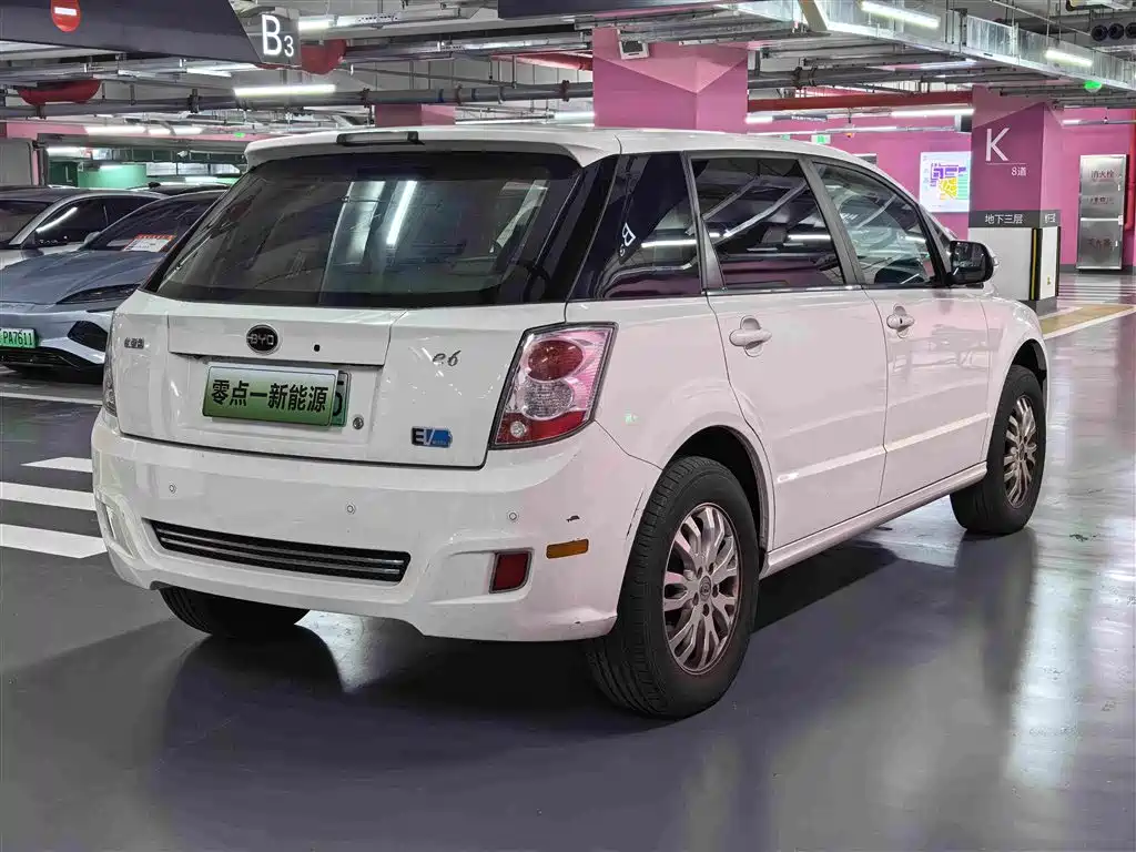 2016 BYD e6