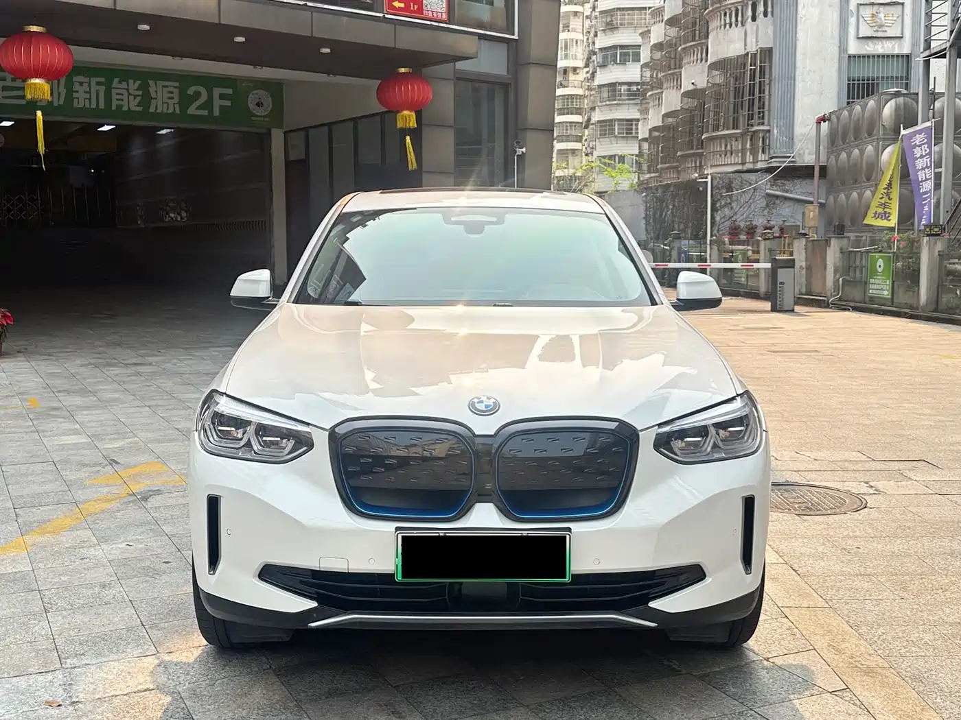 BMW IX3