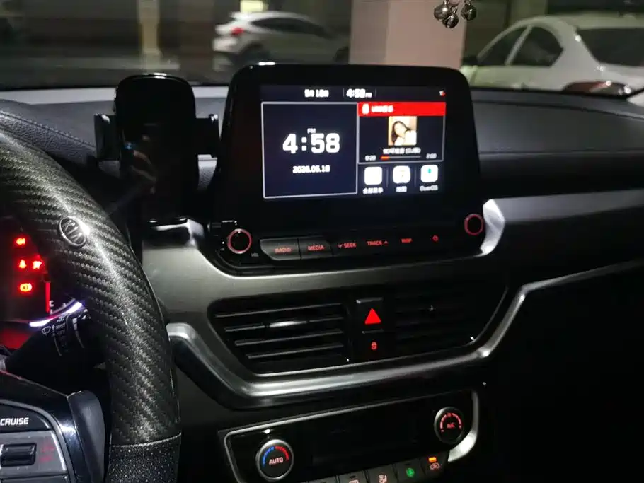 Kia Sportage 2019 2.0L Automatic Smart Luxury Edition фото 13
