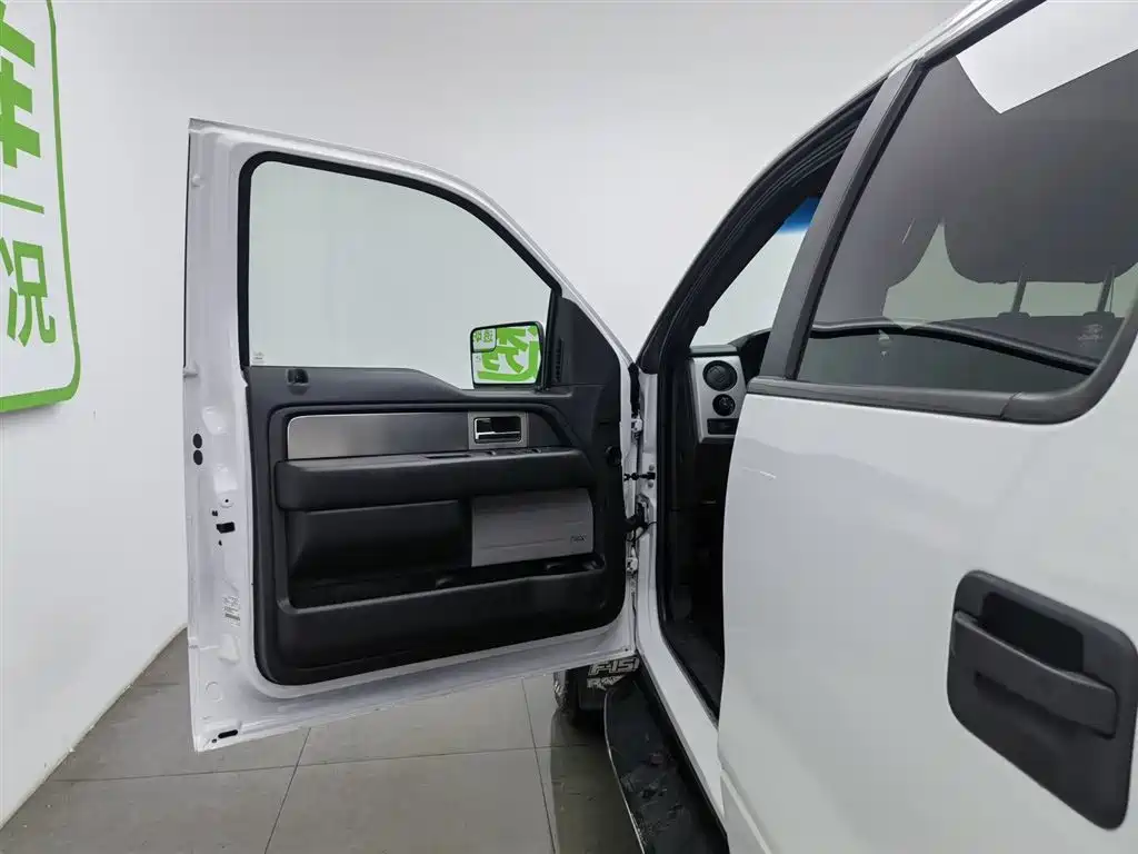Ford F-150 Raptor 2014 6.2L US Version фото 8