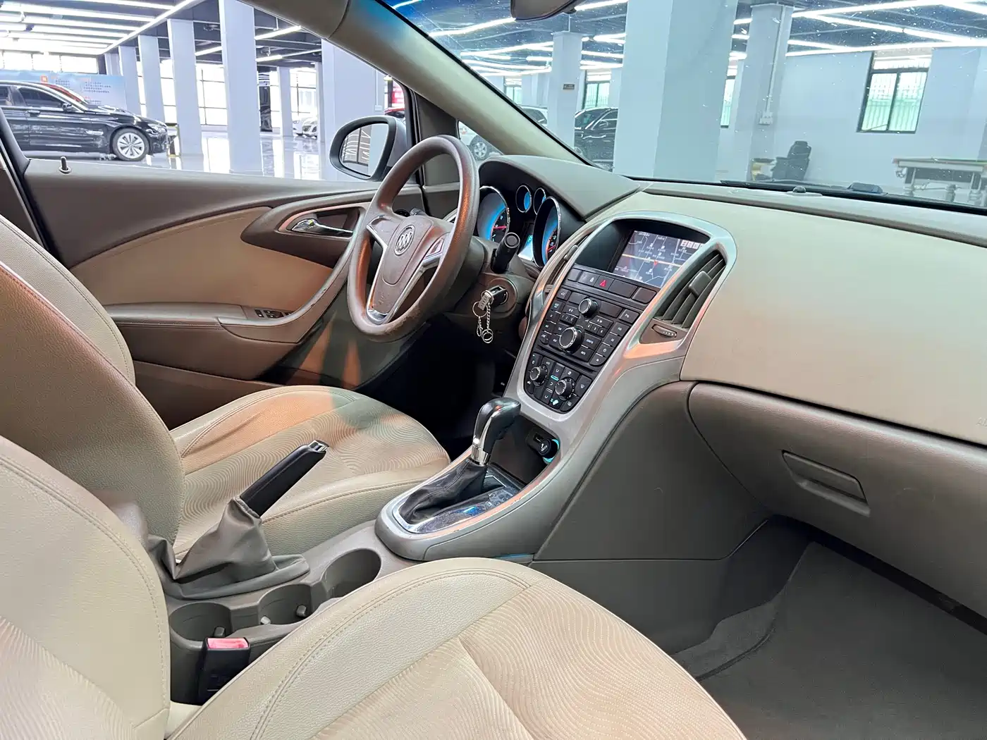 Buick Excelle 2013 GT 1.6L Automatic Fashion Edition фото 15