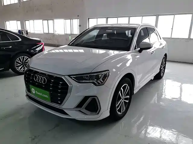 Audi Q3 35 TFSI, Актив, Спорт