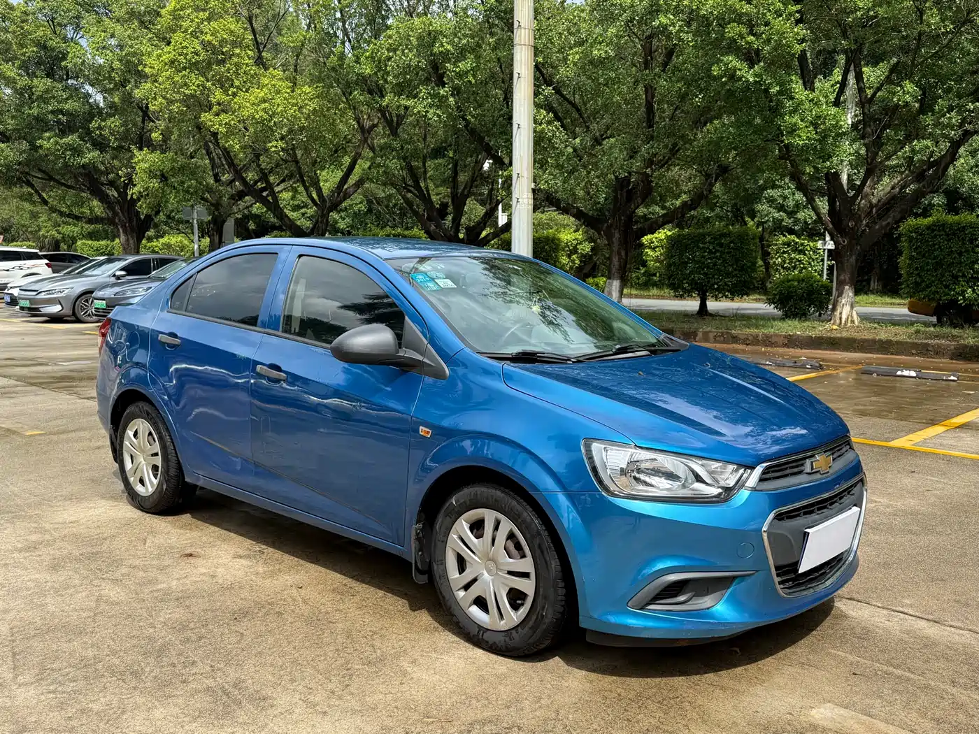 Chevrolet Aveo 2015 2014 Sedan 1.4SL AT Fashion Edition