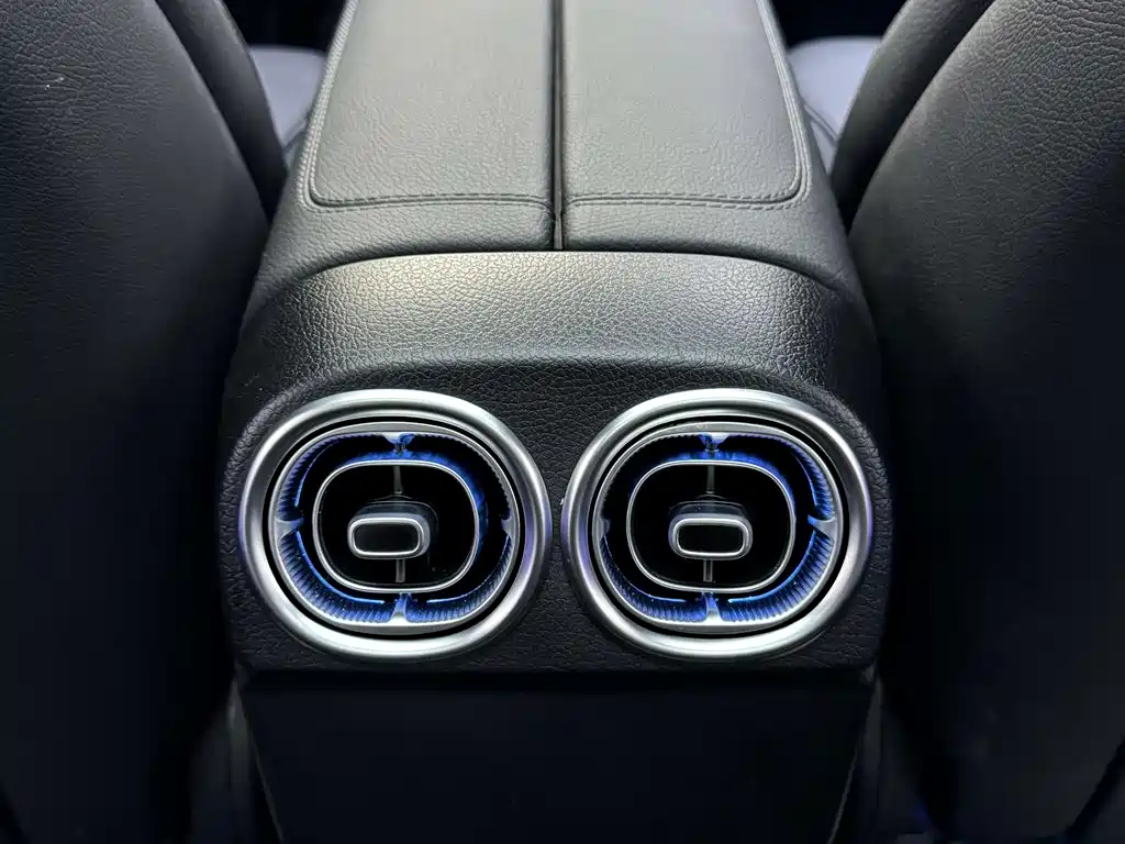 Mercedes-Benz C-Class 2024 Second Facelift C 260 L Sport фото 28