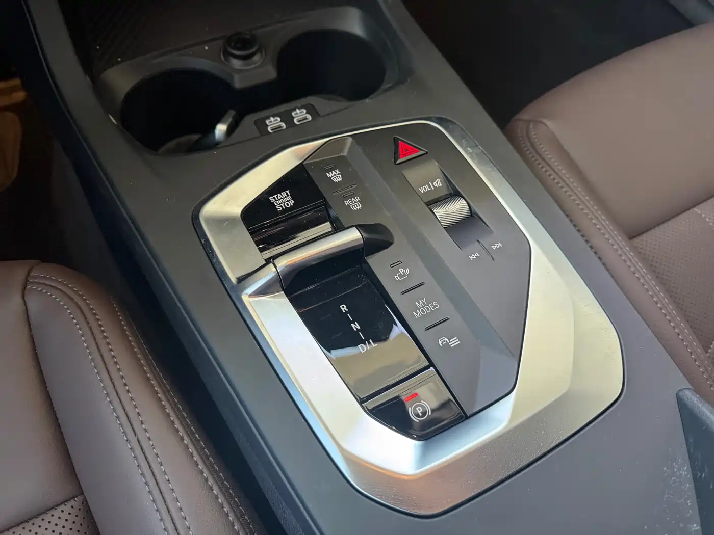 BMW 2 Series 2025 225L M Sport Package фото 14