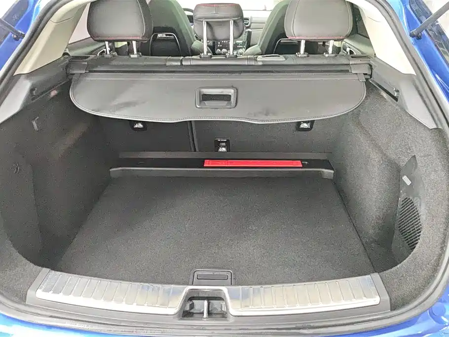 Lynk & Co 02 2018 1.5T DCT 2WD Power Pro Edition China V фото 4