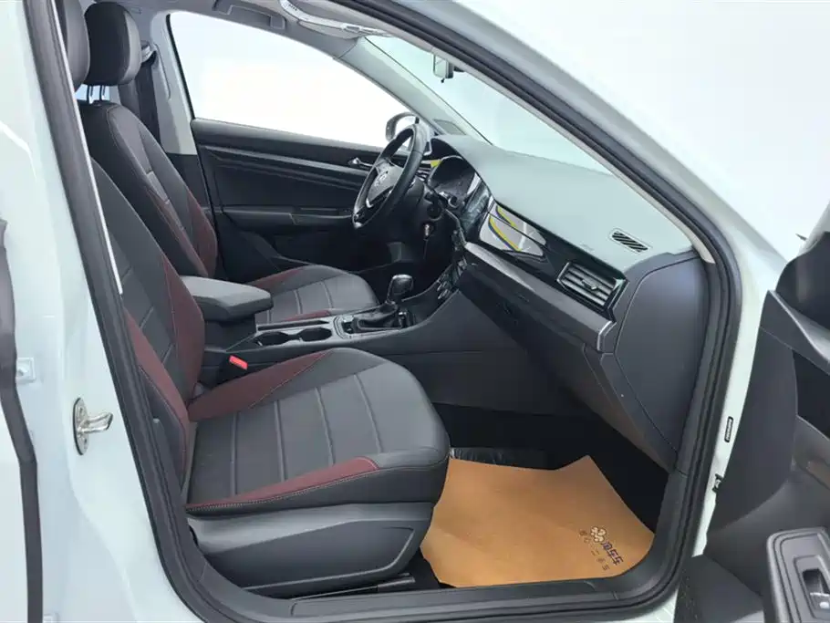 Volkswagen Bora 2020 1.5L Automatic Comfort фото 8