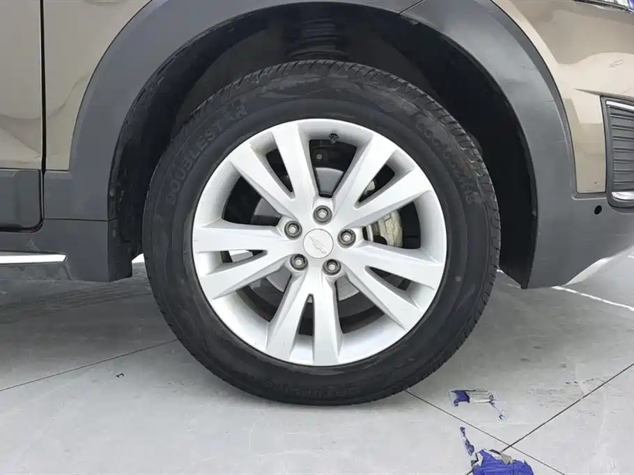 Chevrolet Captiva 2015 2.4L AWD Flagship 7-Seater фото 6