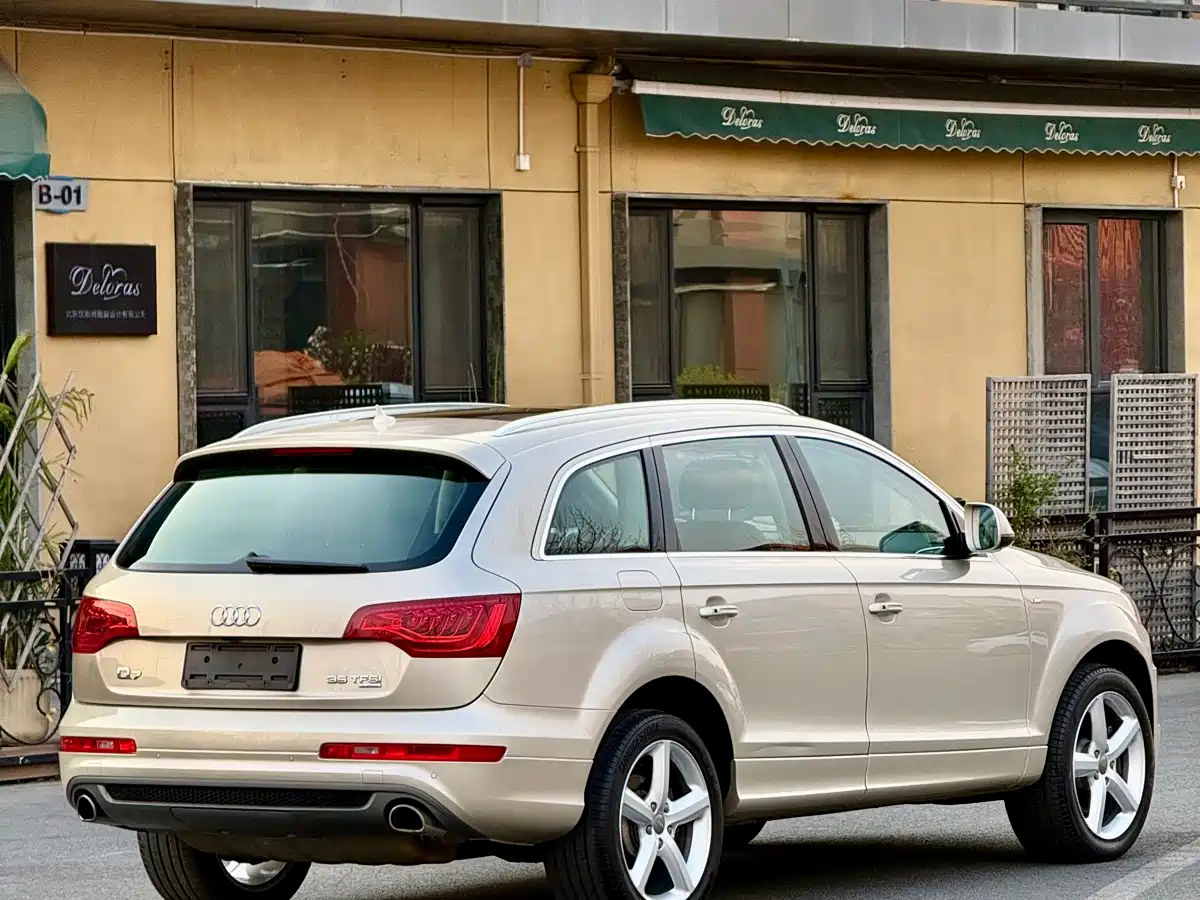 Audi Q7 2014 35 TFSI Sport фото 4