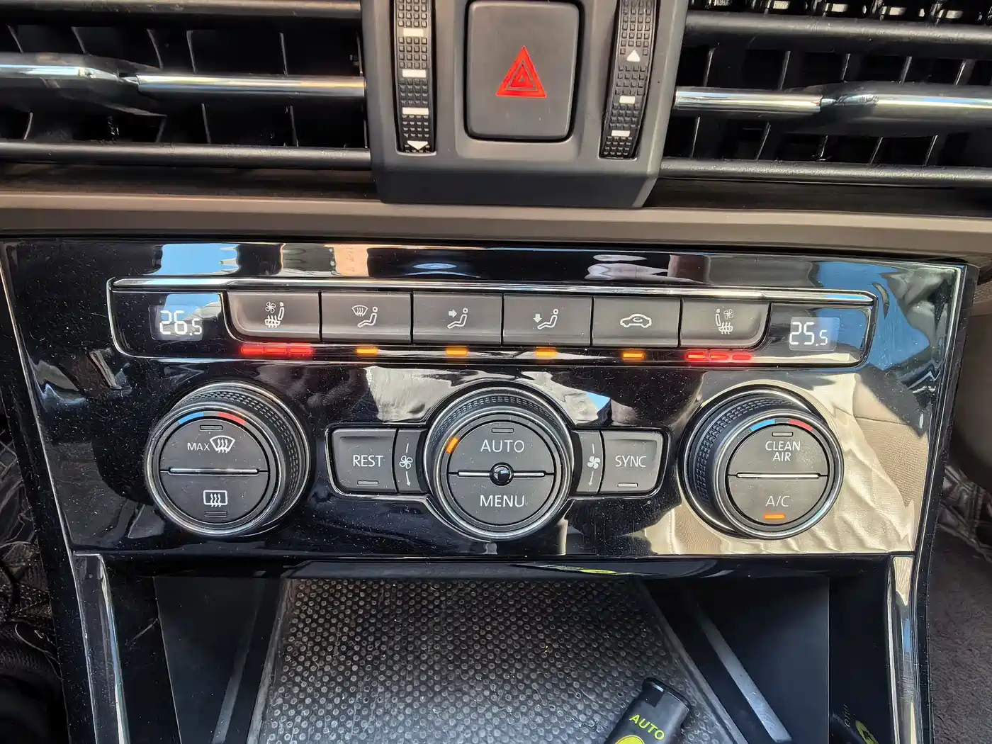 Volkswagen Passat 2019 330TSI Luxury Edition China VI фото 9