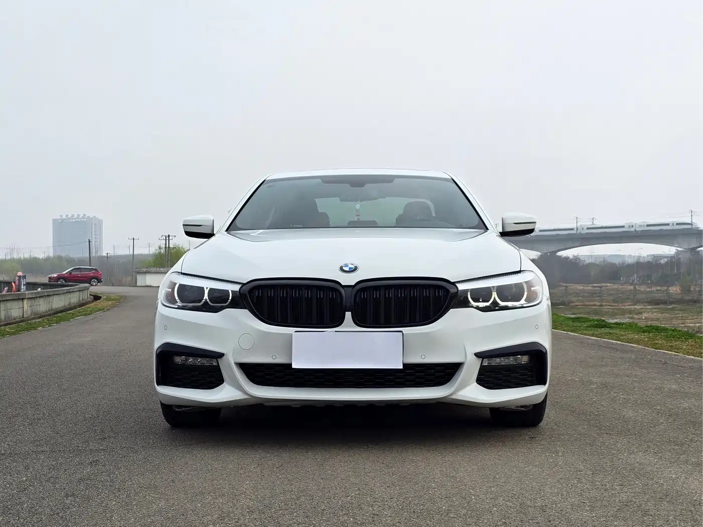 BMW 5 Series (Import) 2018 525i M Sport Package фото 2