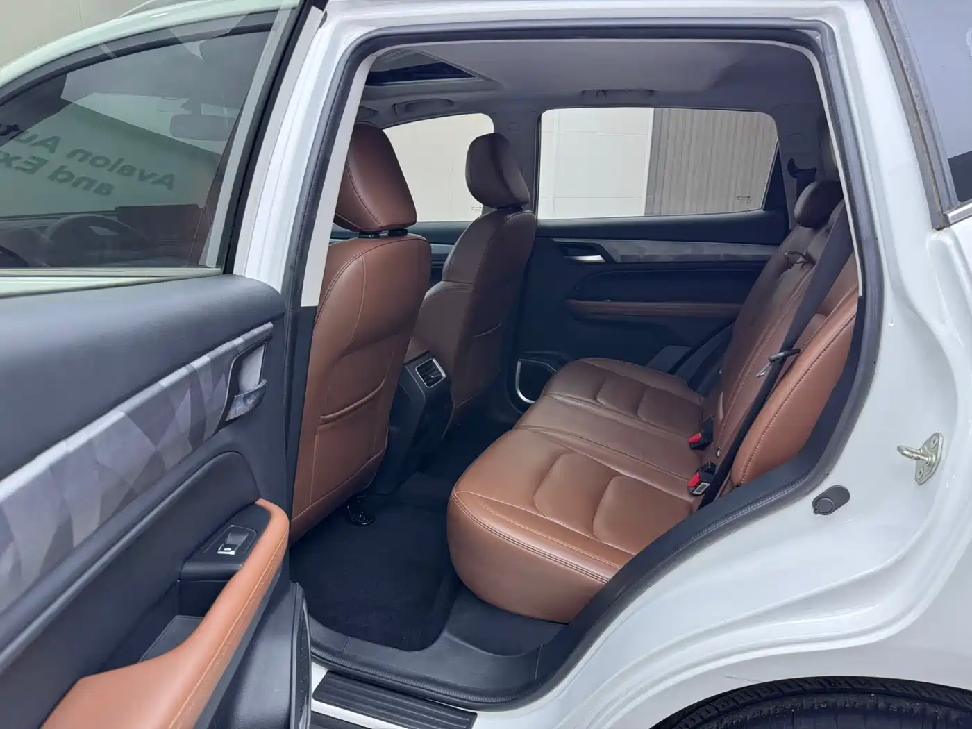 GEELY AUTOMOBILE VISION X6