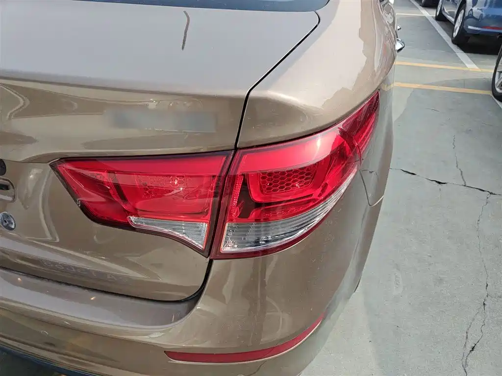 Kia K2 2015 Sedan 1.4L MT GLS фото 24