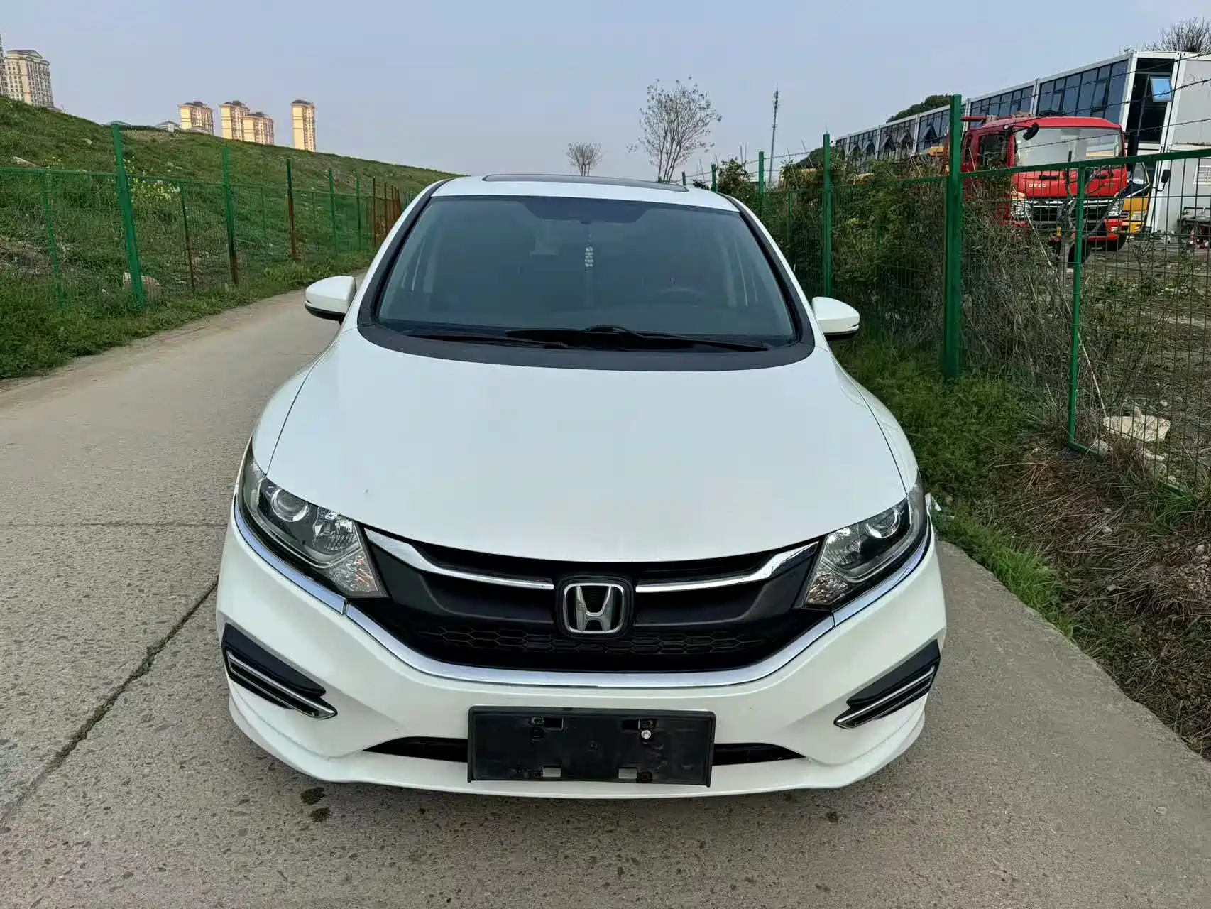 Фото 3 - Honda Jade