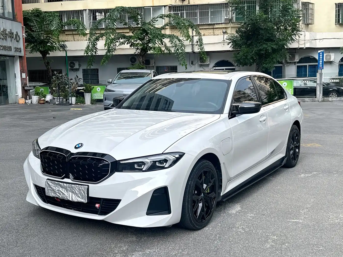 BMW i3 2024