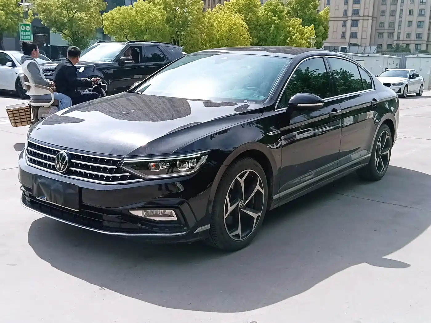 Volkswagen Magotan 2023 Model 2 Million Commemorative Edition 330TSI DSG Luxury