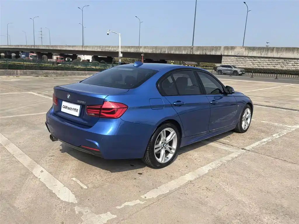 BMW 3 Series 2018 320i M Sport Package фото 4