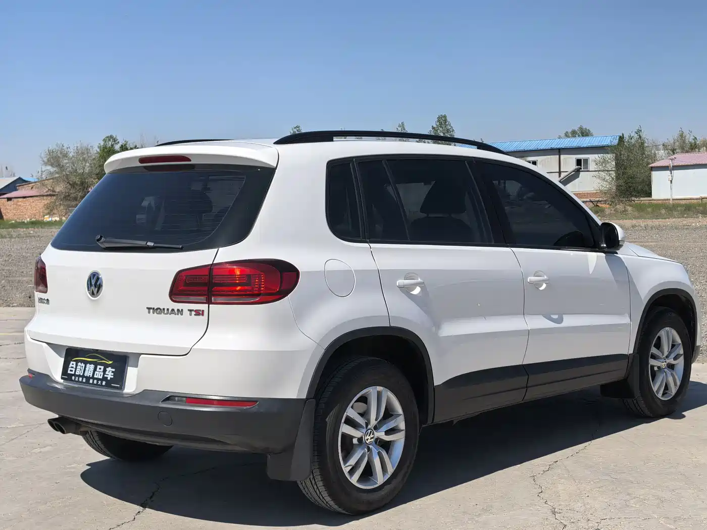 Volkswagen Tiguan 2015 1.8TSI Automatic 2WD Trendline фото 9