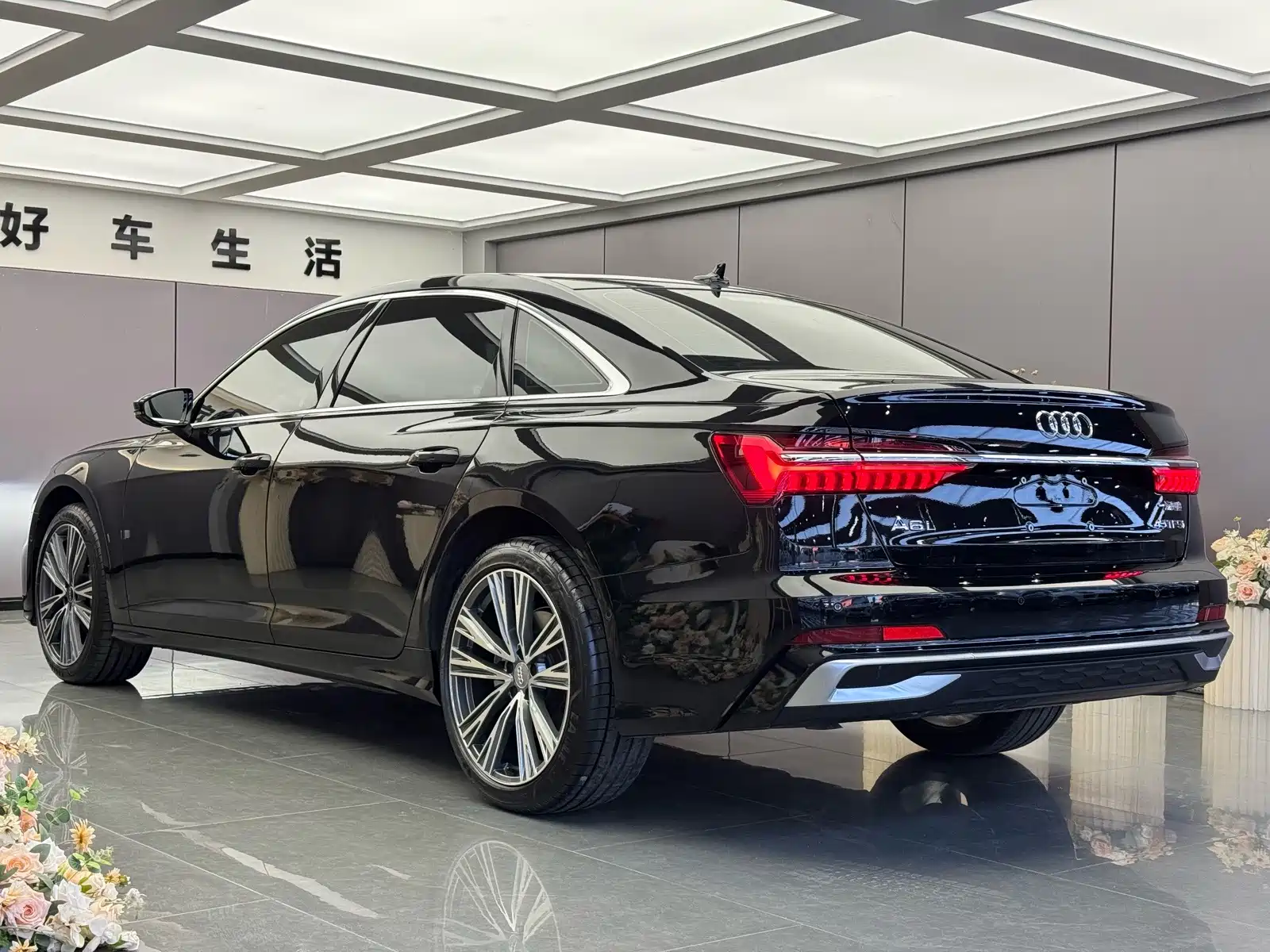 Photo 13 - Audi A6L