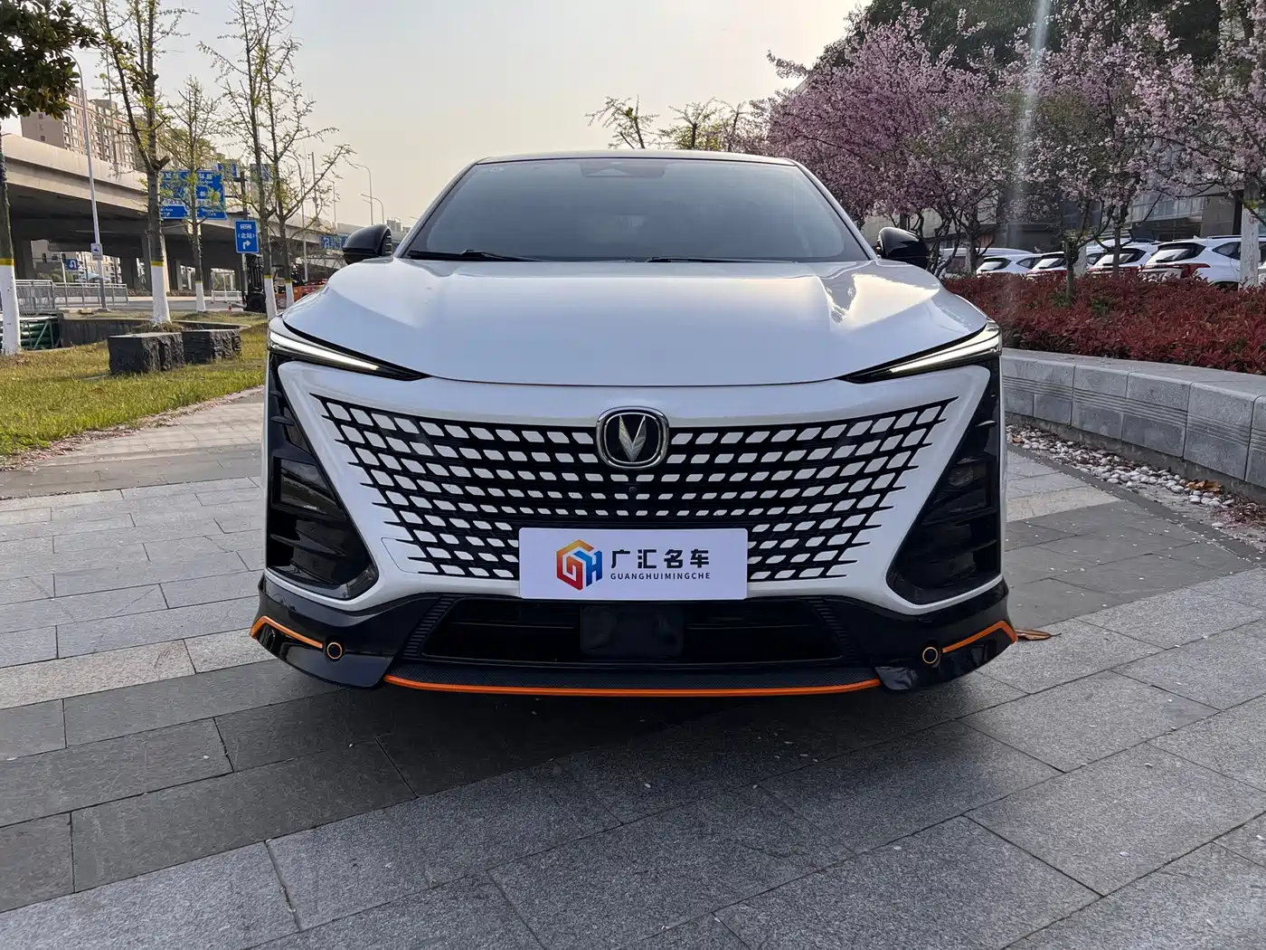 CHANGAN UNI T
