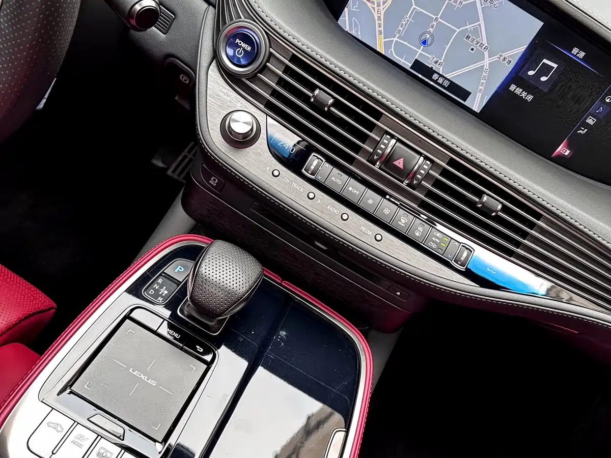 Lexus LS 2020 500h F SPORT (China VI) фото 10