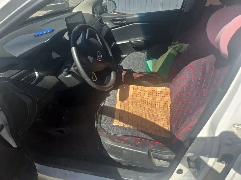 Baojun 310W 2018 2017 1.2L Manual Value Edition (China V)