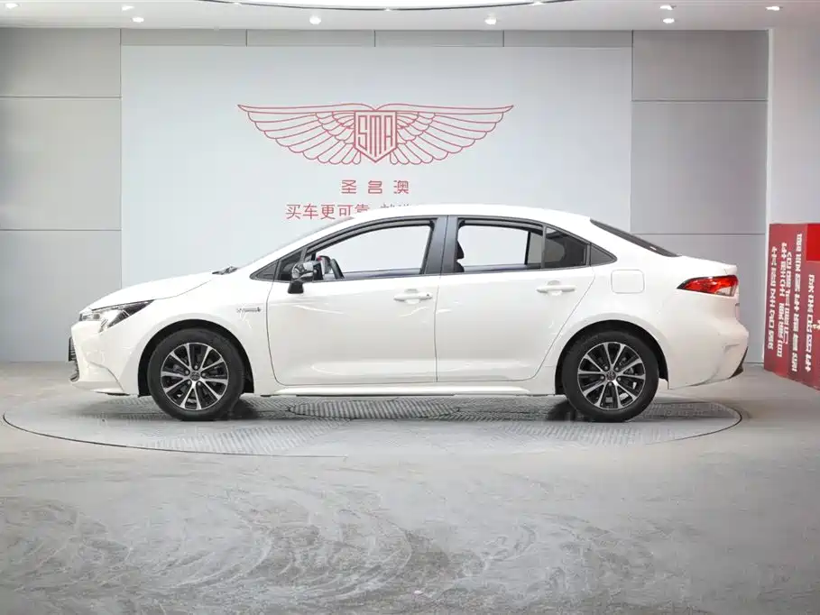 Toyota Levin 2023 Smart Hybrid 1.8L Leading Edition фото 2