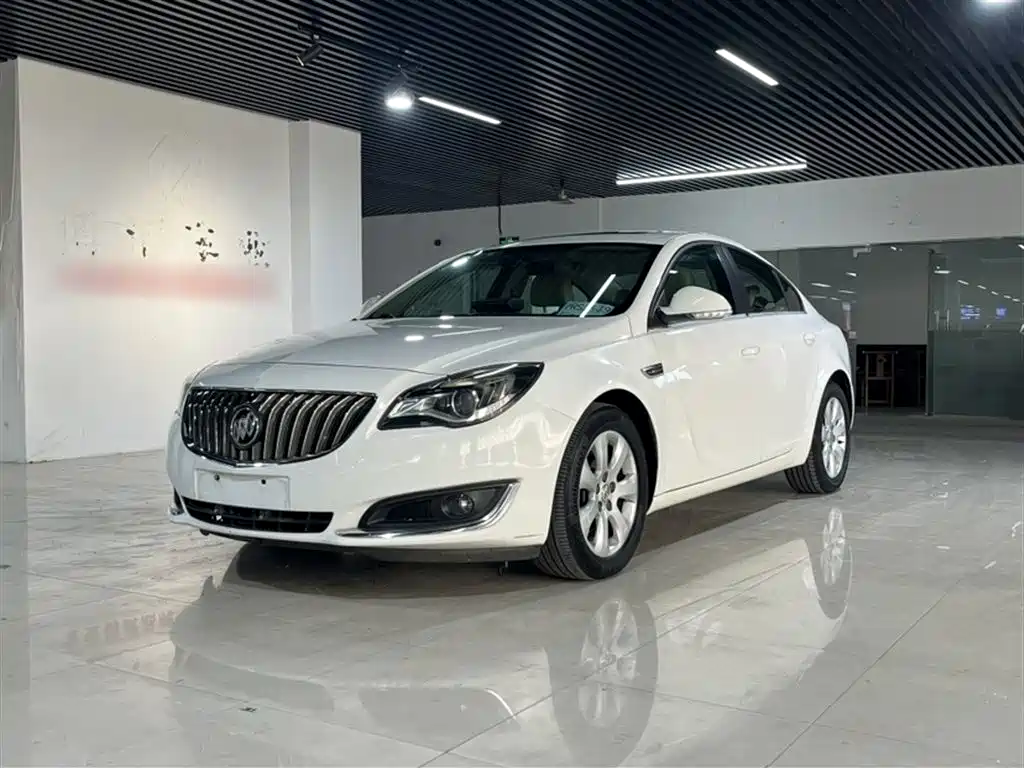 Buick Regal 2015 2.0L Leading Fashion Model