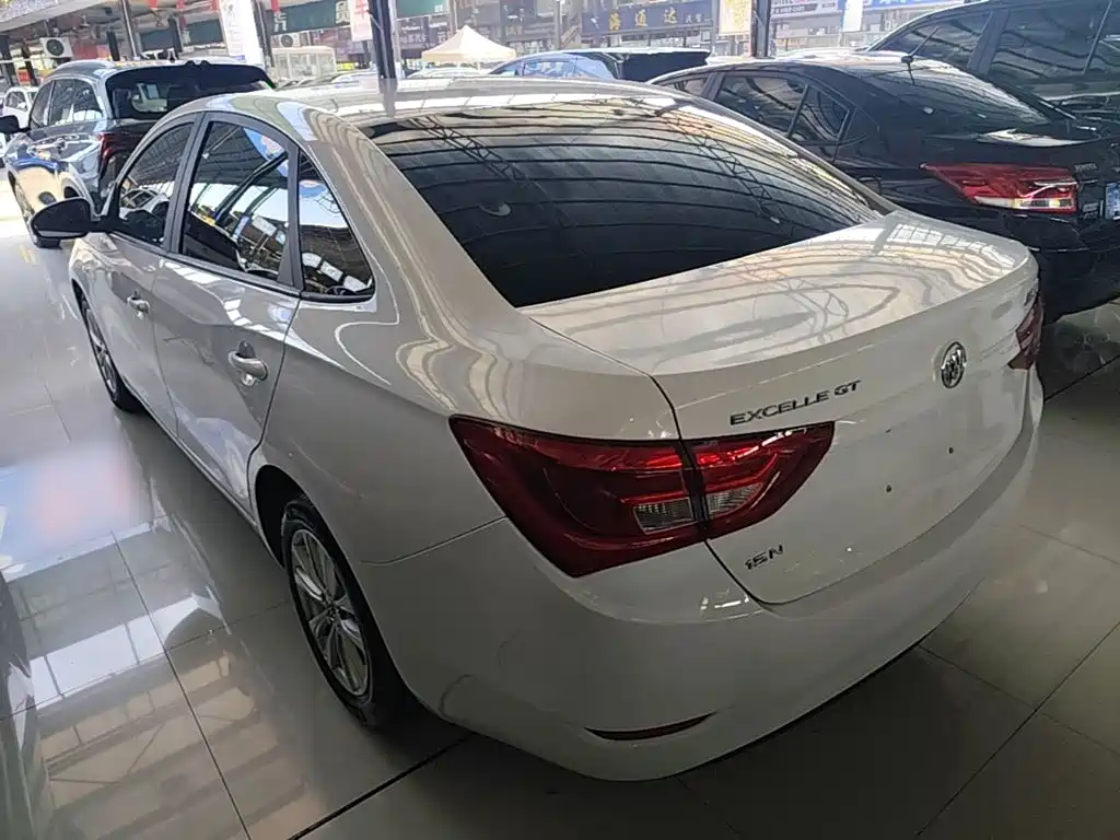 Фото 5 - Buick Excelle