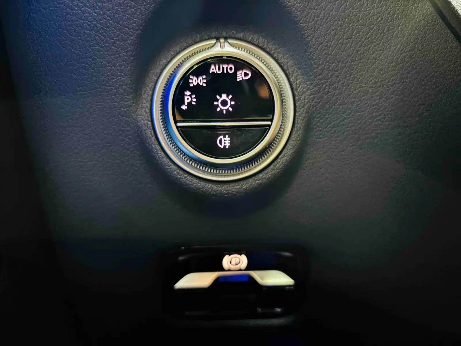 Фото 19 - Mercedes-Benz C-Class