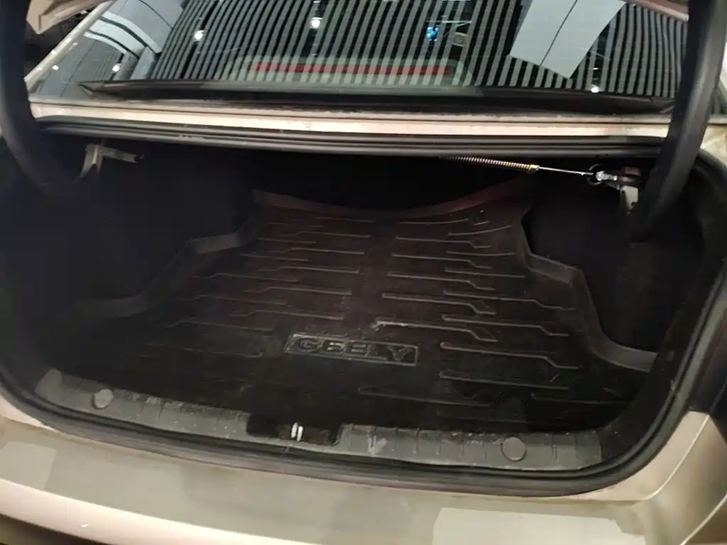 صورة 19 - Geely Emgrand GL