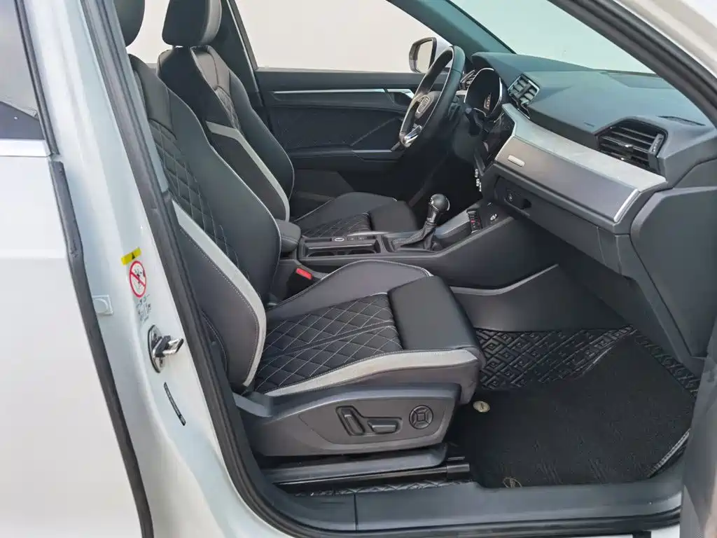 Audi Q3 2024 2024 35 TFSI Fashion Sport