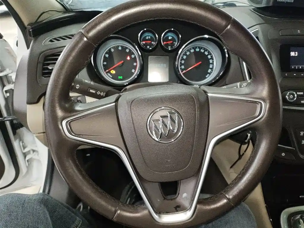Buick Regal 2015 2.0L Leading Fashion Model фото 8