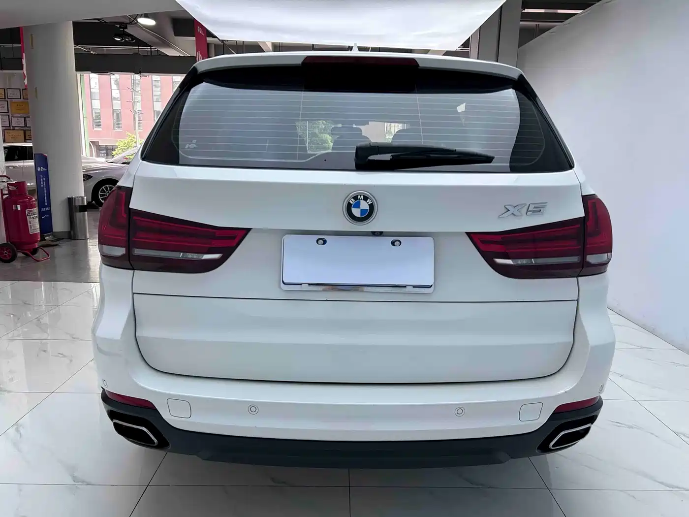 BMW X5 (Import) 2017 xDrive35i Leading Edition фото 6