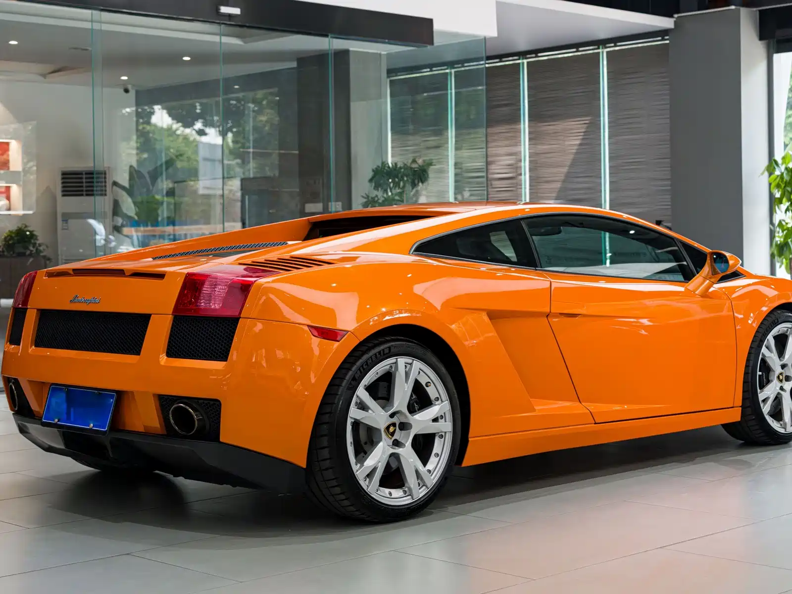 Фото 16 - Lamborghini Gallardo