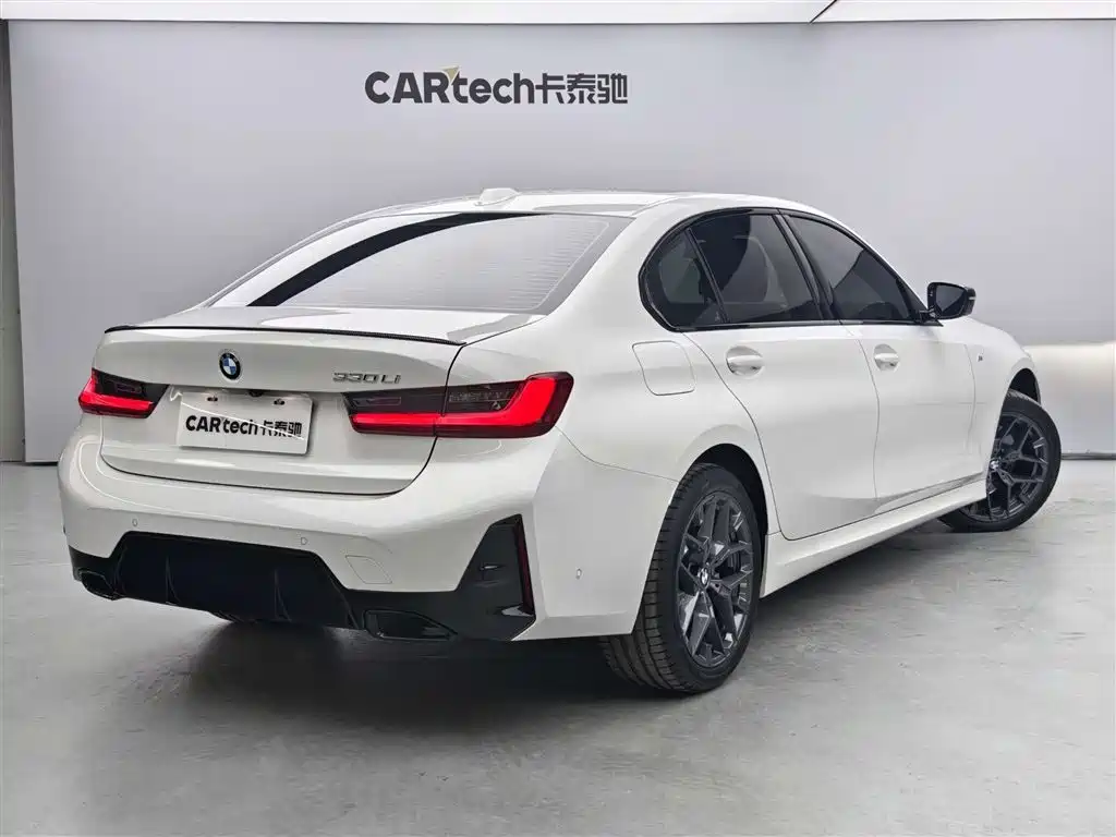 BMW 3 Series 2024 330Li M Sport Shadowline Package фото 3