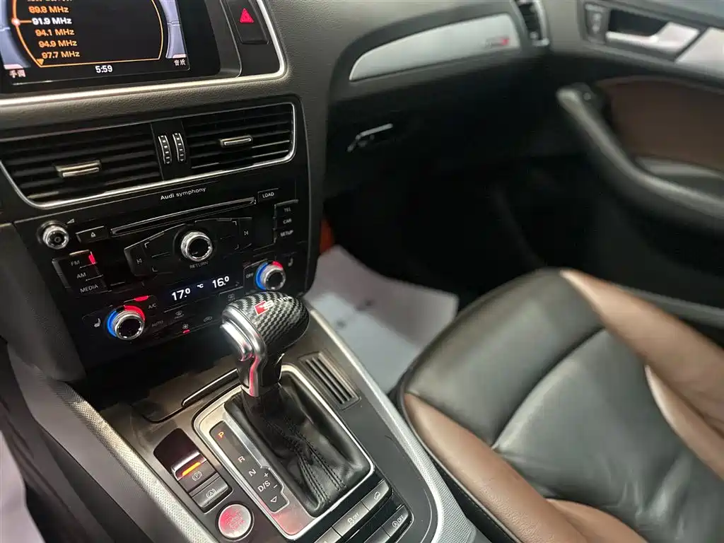 Audi Q5 2018 2018 Collector's Edition 40 TFSI Technology
