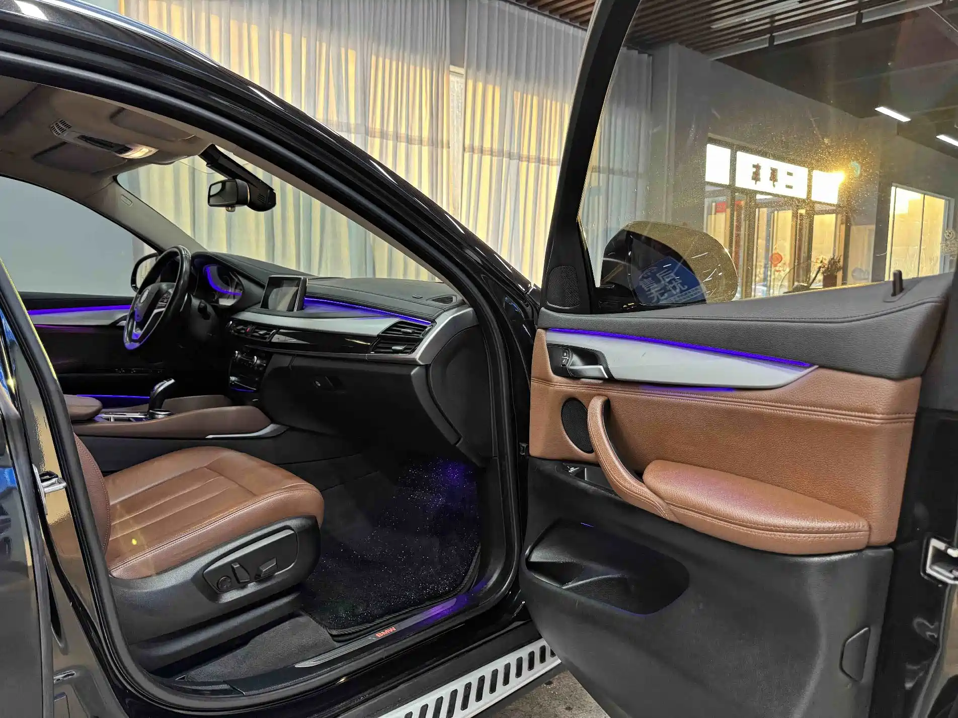 Photo 9 - BMW X6