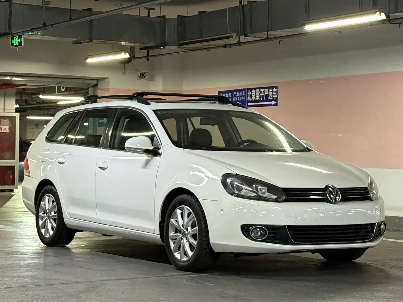 Volkswagen Golf (Import) 2011 Model 1.4TSI Luxury Touring фото 3