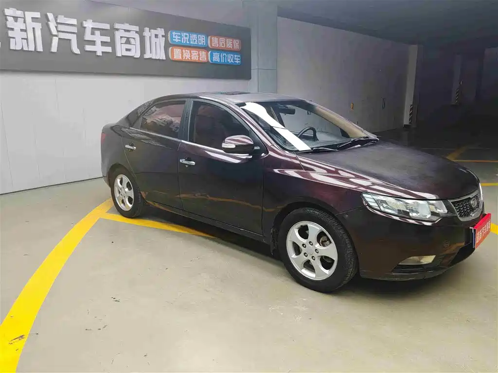 Kia Forte 2009 1.6L AT GLS фото 3