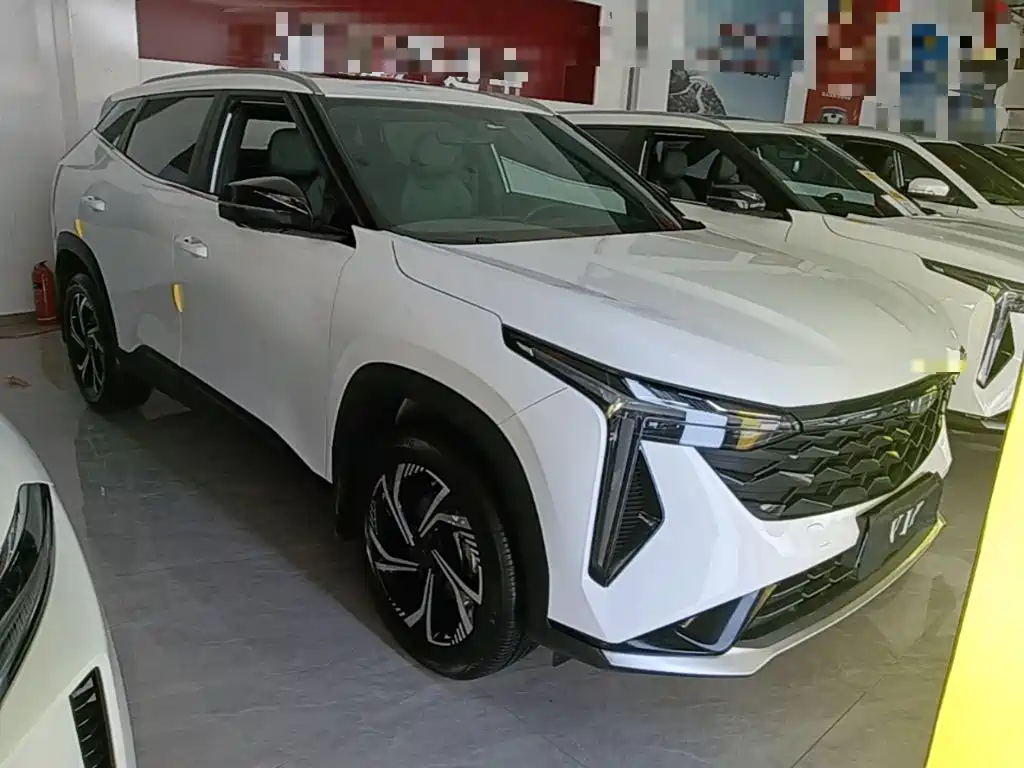 Фото 4 - Geely Atlas