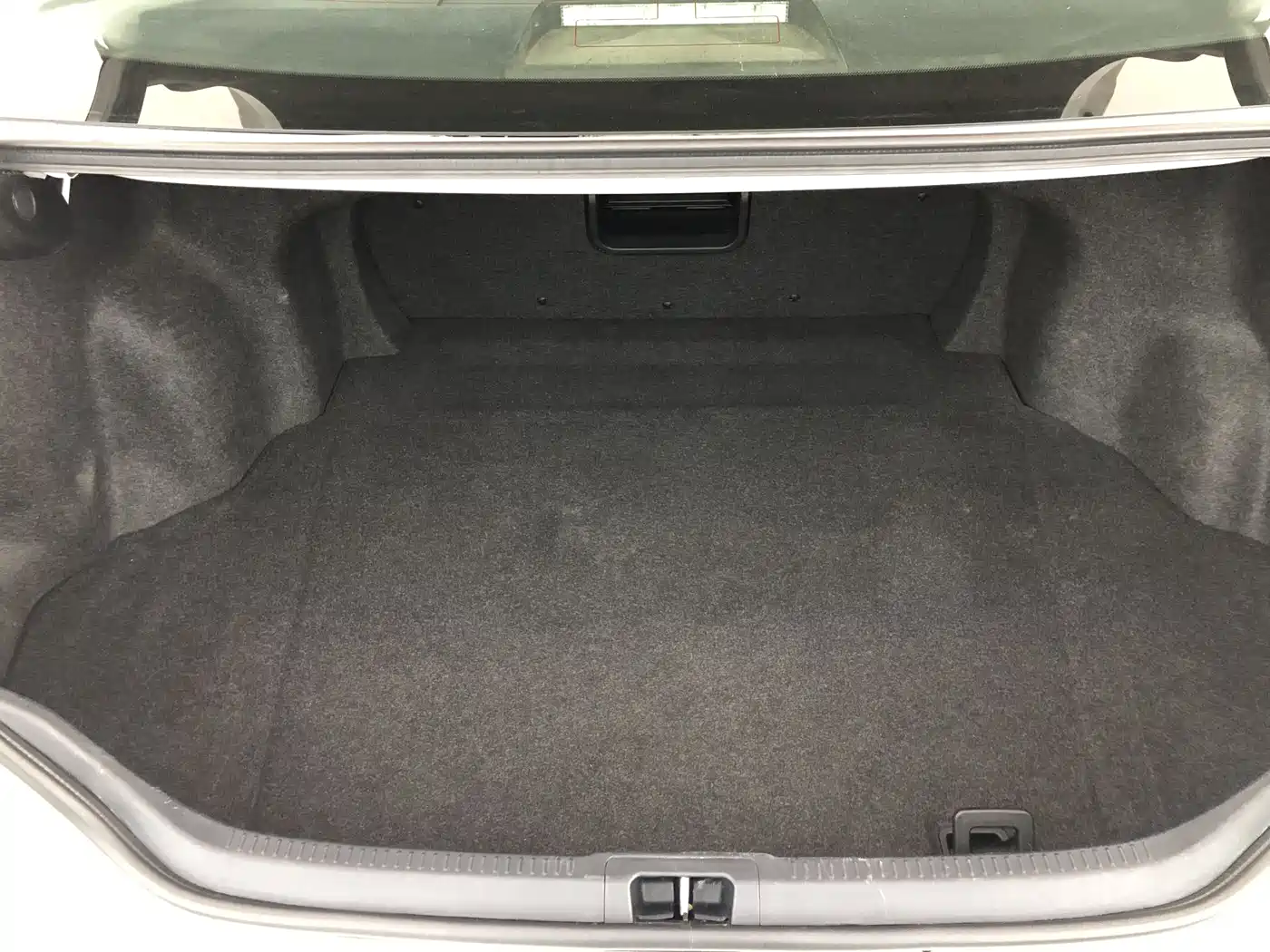 Toyota Camry 2015 2.5G Luxury Navigation Edition фото 18