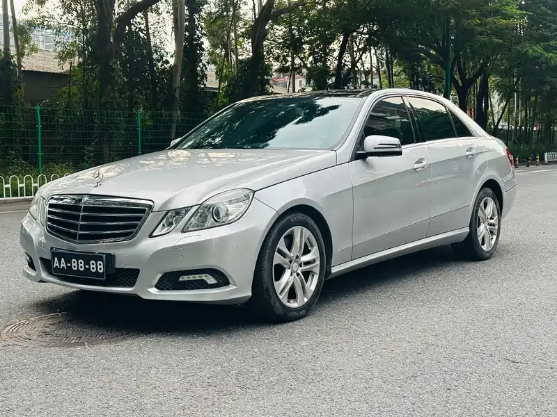 Mercedes-Benz E-Class (Import) Model E 300 Elegance Luxury Edition