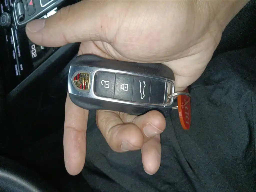 PORSCHE CAYENNE NEW ENERGY