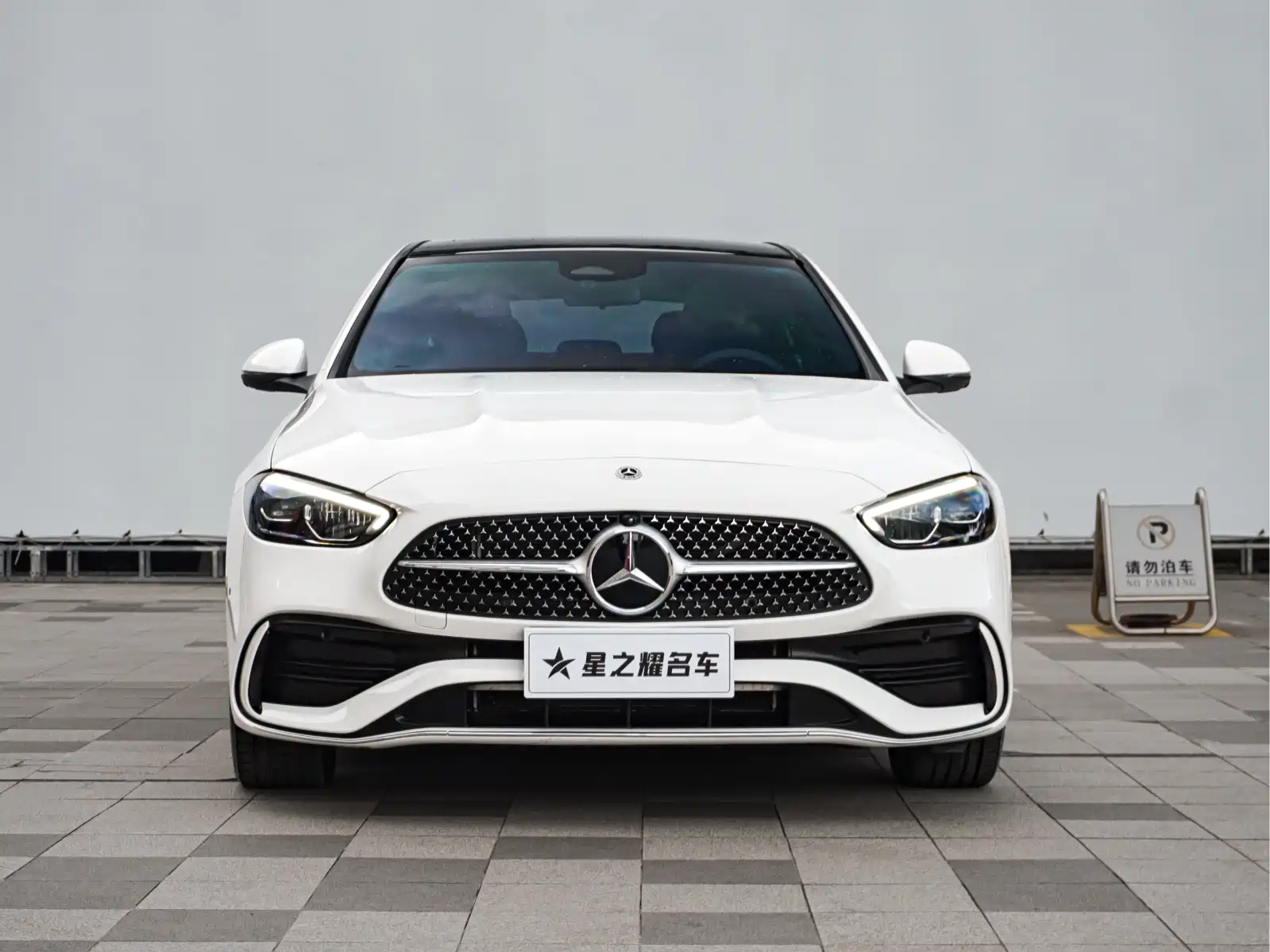 Фото 2 - Mercedes-Benz C-Class